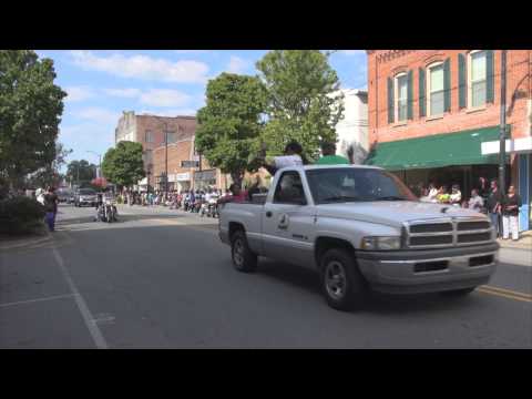 2013 EJ HAYES HOMECOMING PARADE