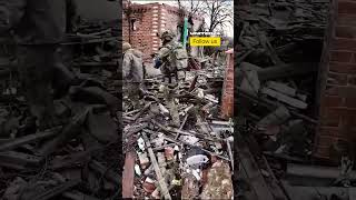 Two Russian POWs Surrender to Ukrainian Soldiers on the Frontline #warinukraine