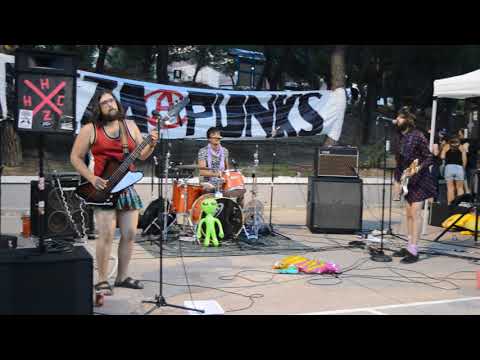 Natacha - Coaching Punk (Directo Luis Aragofest)