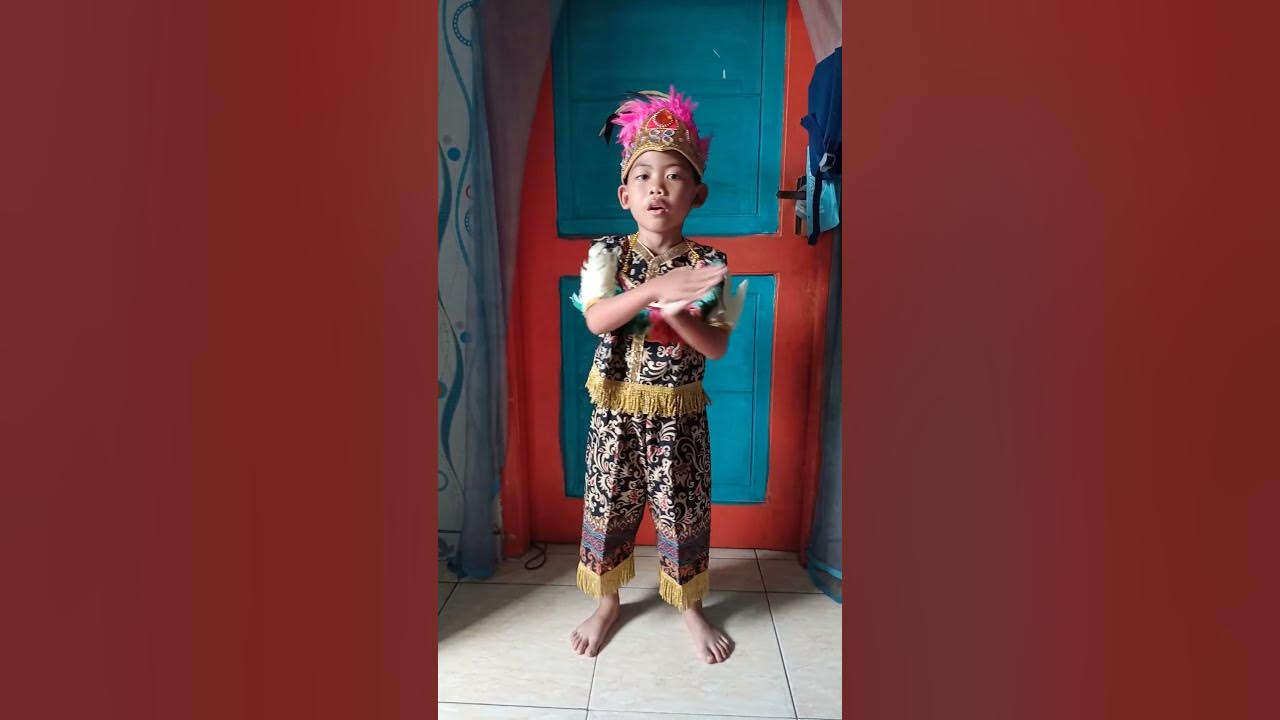 Rafie mau lomba lagu daerah ampar2 pisang #lagudaerah #amparamparpisang #randikarafie #rafie #shorts