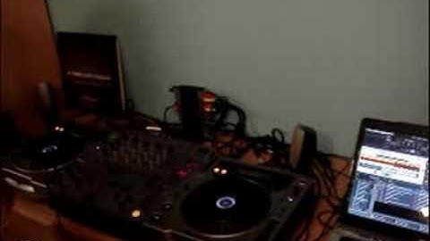 Traktor Scratch explained by DJ Krow (Part 1)