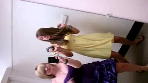 Mall dancing