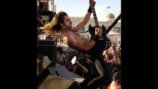 Airbourne - Born To Kill (Lyrics)