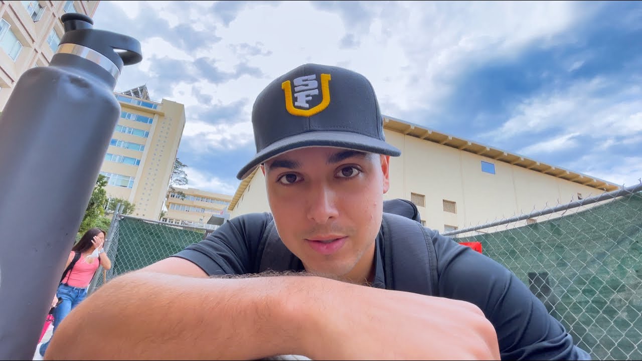 Day in the Life as a Student Athlete - YouTube