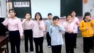 五股國小四年級學生唱冰雪奇緣