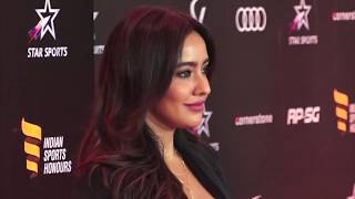 Neha Sharma’s $HAMELE$$ 0pen Dress At Indian Sports Honors Night 2019