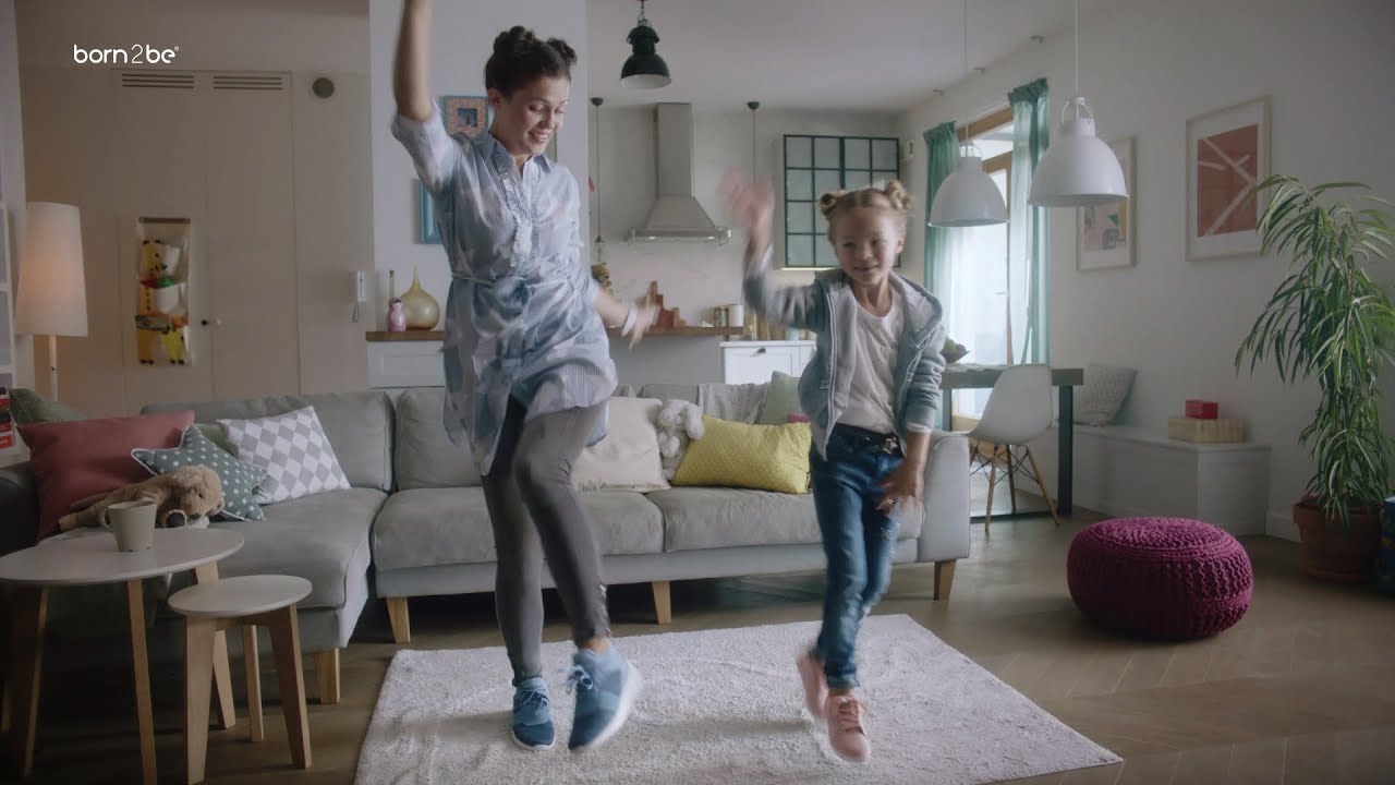 BORN2BE AW2018/2019 Commercial #MOM
