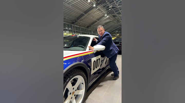 Почему в Porsche 911 ключ слева от руля ? #aleksey_mercedes