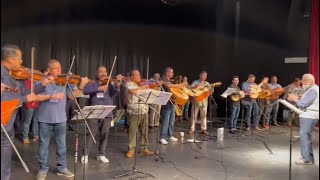 2022 Mariachi Spectacular - Los maestros tocando Los Arrieros