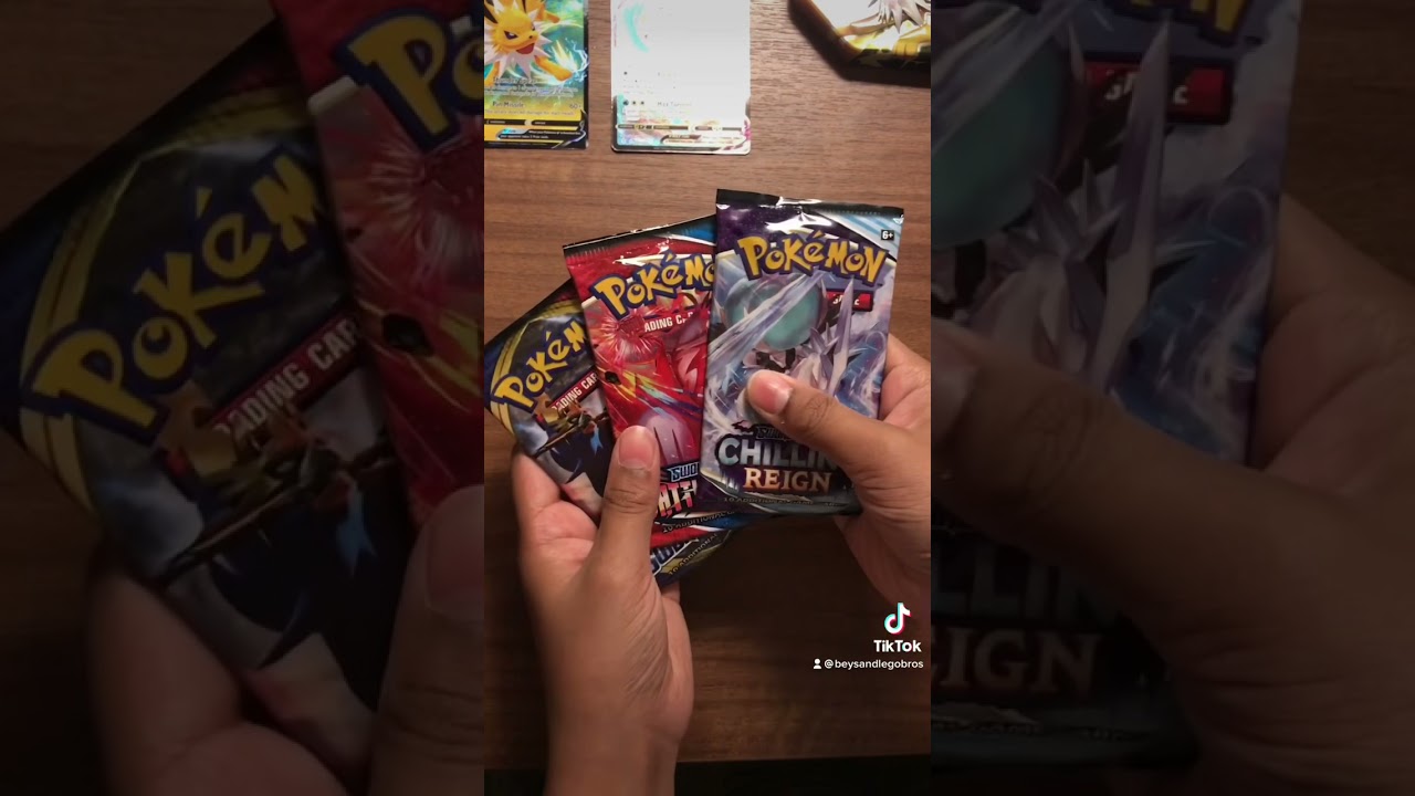 OPENING A CHILLING REIGN IS LIKE CHILLING PAIN! | JOLTEON Eeveelution Tin! | Chilling Reign #2 