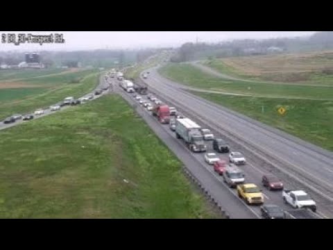 Multi-vehicle crash blocks lane on Route 30 in Lancaster County - YouTube