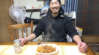 【ヒゲの晩飯】特製ホルモンたっぷり焼うどんを作ったら喜んでくれました！！