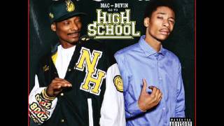 Wiz Khalifa & Snoop Dogg - Smokin On ft Juicy J (Full Song)