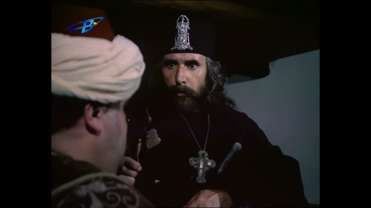 Ремастер на сцената с поп Грую Бански от сериала 