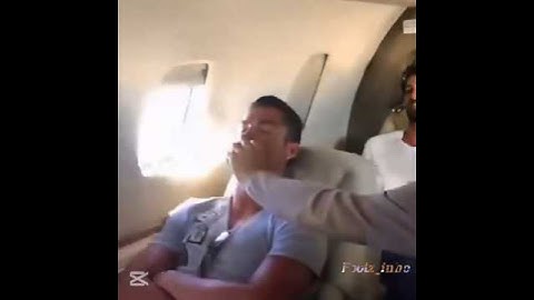 Cristiano Ronaldo got pranked in the airplane
