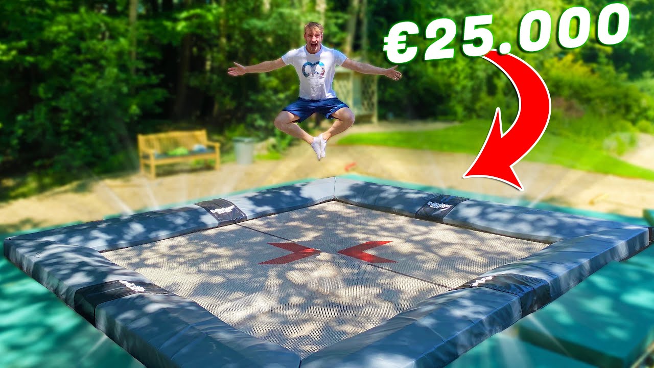 Halloween ga sightseeing Door GROOTSTE TRAMPOLINE TER WERELD IN ZIJN TUIN! - YouTube