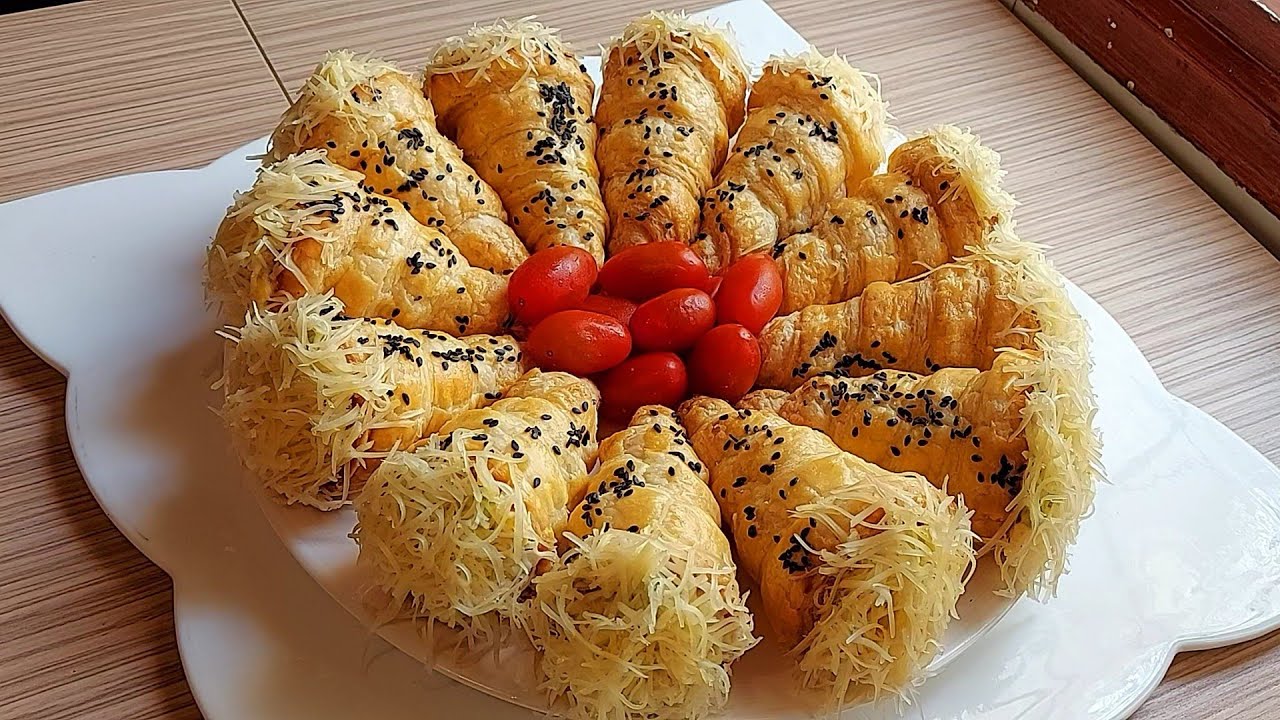 كورني بحشوة باردة ومالحة وعجين مورق خطييييير