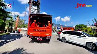 Basarnas Evakuasi Warga Korban Gempa Flores