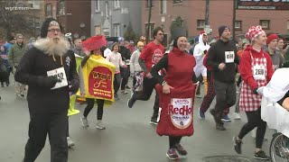 12,000 participate in 126th Turkey Trot