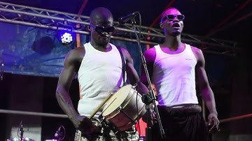 LES TETES LIVE IN CONCERT