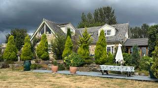 For Sale - 3 Bed Detached with Separate Barn Conversion in Knowle Lane, Scholes, BD12
