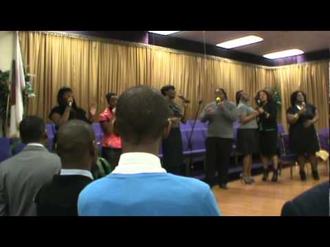 key-of-david-singing-@-the-late,-pastor-shawn-brown's-musical