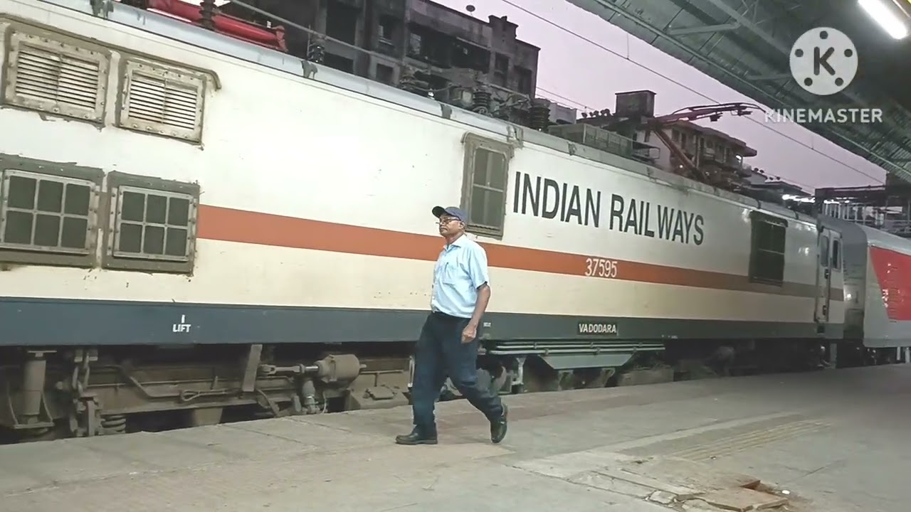 Very Hard work Logo pilot.Train Engin Check karte Huve.🇮🇳🇮🇳