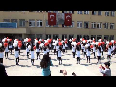 Naz Özdilek İlkokulu Ortaokulu 23 Nisan 2013