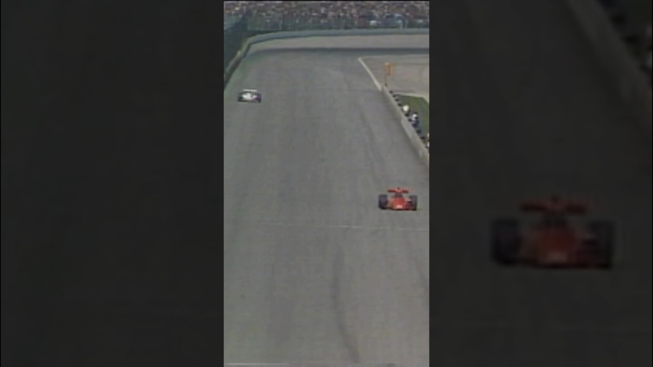 Воспоминания о том, как Эй Джей Фойт пересёк линию ворот, и фанаты сошли с ума 