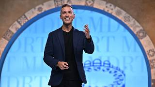 High Energy Keynote Speaker on Leadership and High Performance | Juan Bendana