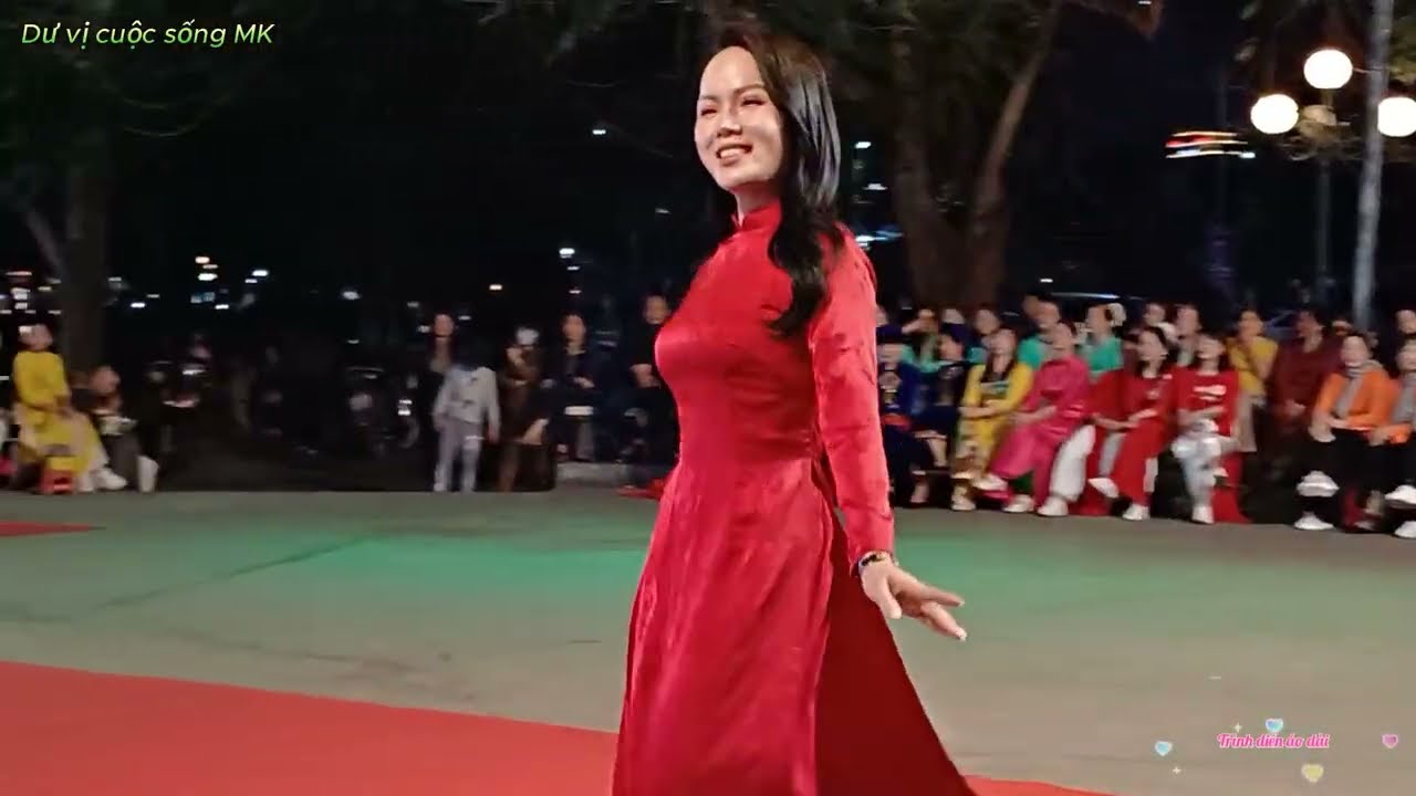 Trình diễn áo dài văn hóa Việt