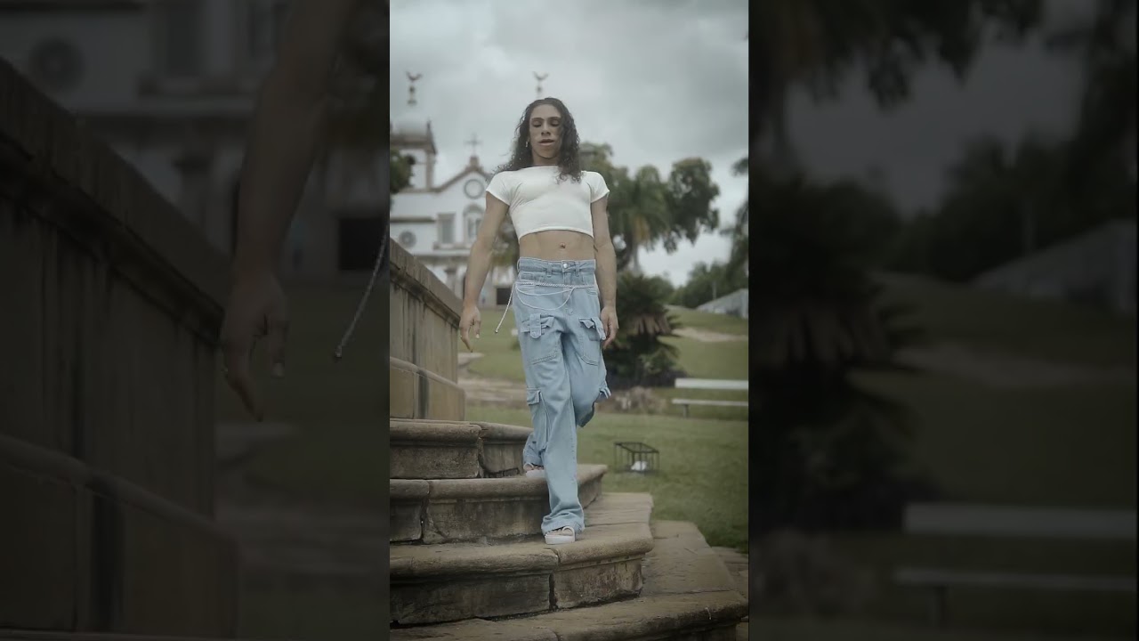 Sonhei em modelar, enterrei o sonho por não me encaixar nos padrões. Hoje, sou representatividade!