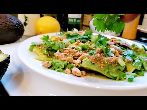 Video: Wie Man Einen Leckeren Avocadosalat Macht: Ein Rezept Mit Foto