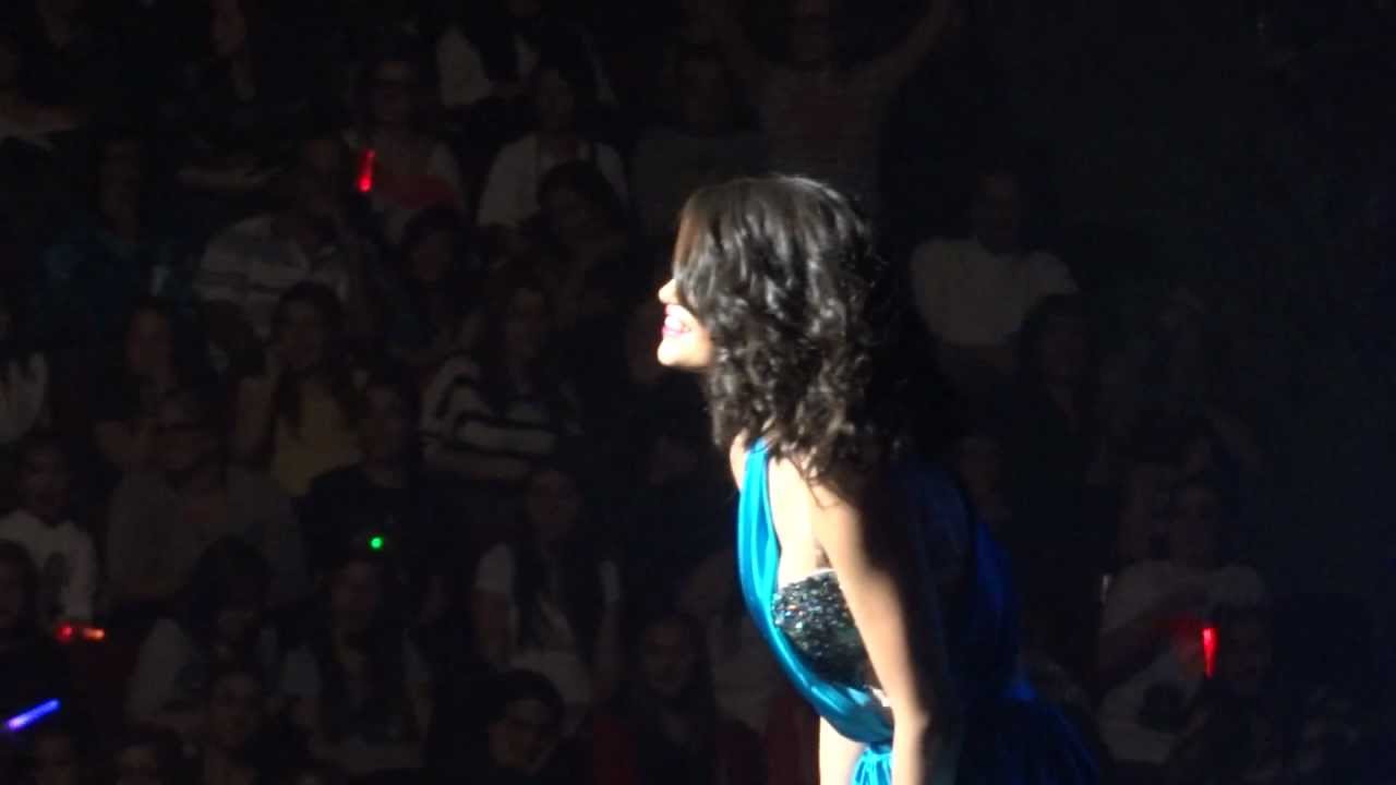 Selena Gomez My Dilemna﻿ Live Montreal 2011 HD 1080P