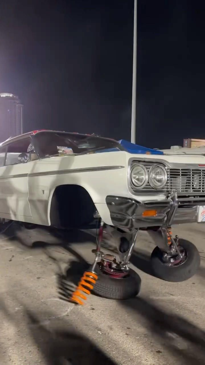 #JasonDeruloTV // Car ? #GotPermissionToPost From IG/TT @westup.collection #SlowLow