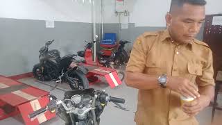 Download Lagu Mengganti dan menambah minyak rem cakram sepeda motor  MP3