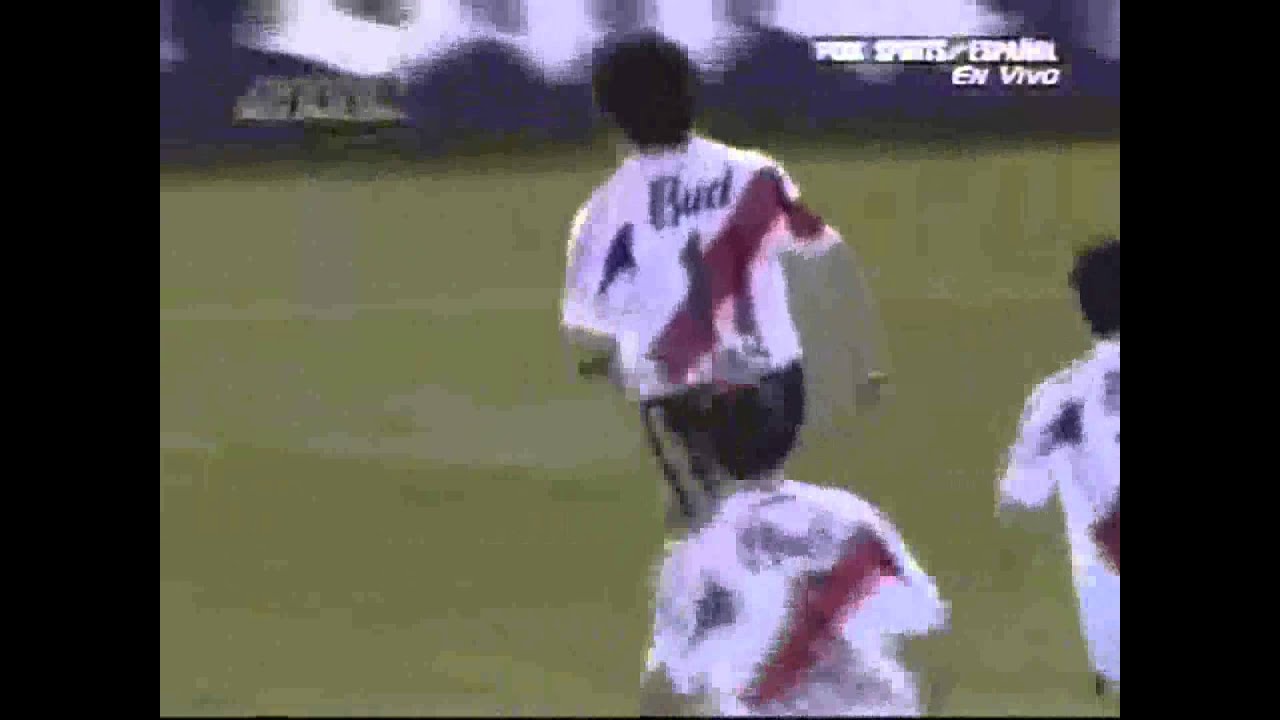 Golazo Matador Salas a LDU - Copa Libertadores 2005