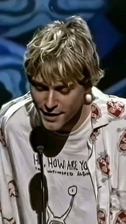 His acceptance speech at the 1992 MTV VMA, he's so handsome!!! #kurtcobain #nirvana #grunge