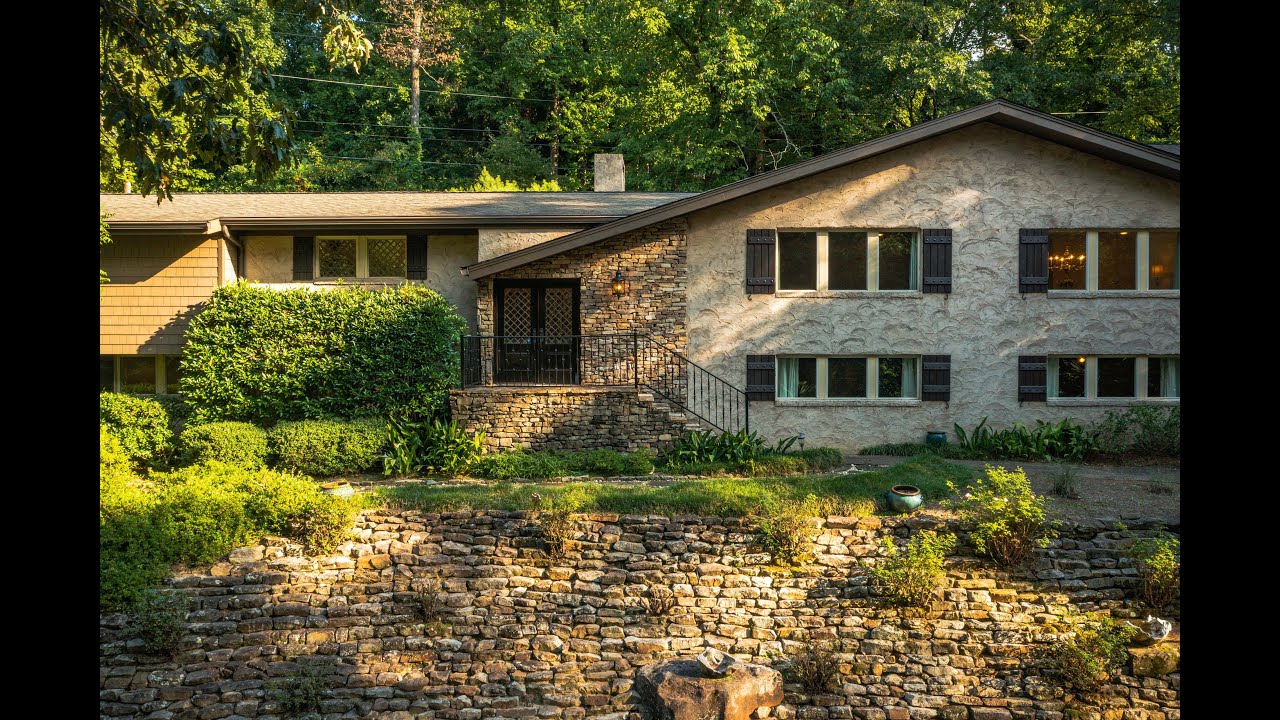 3330 Crosshill Road, Mountain Brook, AL Cherokee Bend Bridget