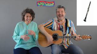 En La Pulga De San Jose - a Spanish and Musical Lesson all in One Song!