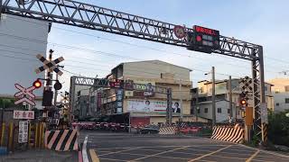(1110917) 彰化縣彰化市長順街平交道3257次微笑號(由老蕭親自拍攝)