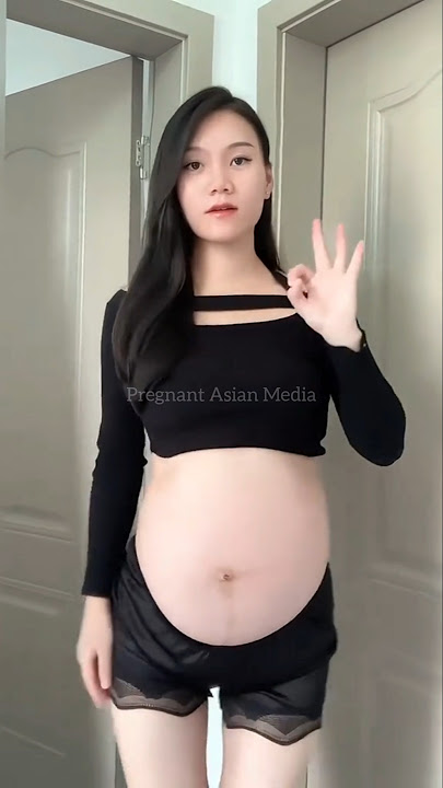 Pregnant Asian 220
