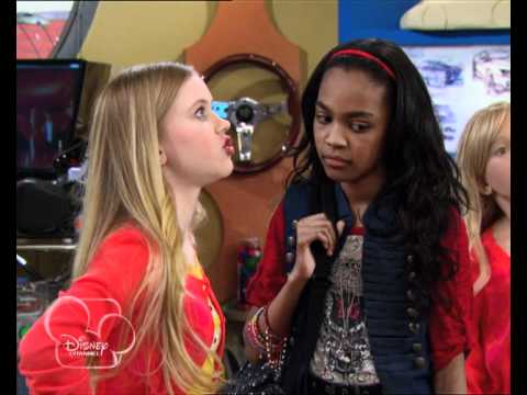 Olive Doyle z serialu Nadzdolni w Disney Channel! - YouTube