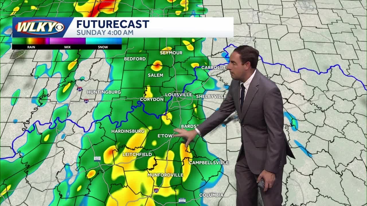Showers & a few storms arrive early Sunday morning - YouTube