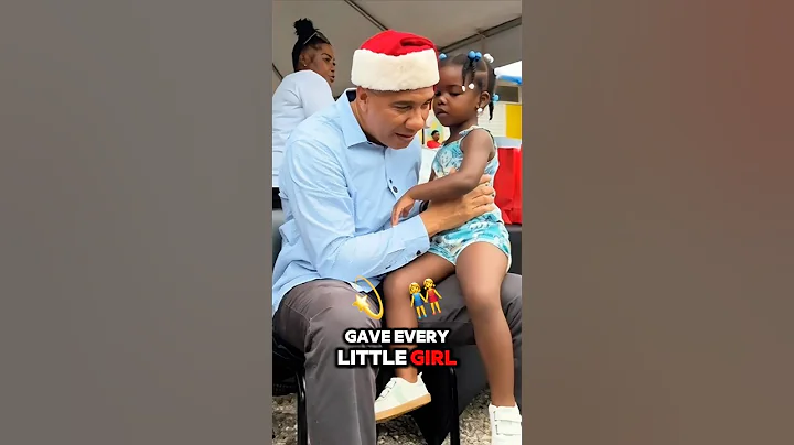 Prime Minister Andrew Holness Christmas treat in st Elizabeth giving out Christmas treats. #jlp