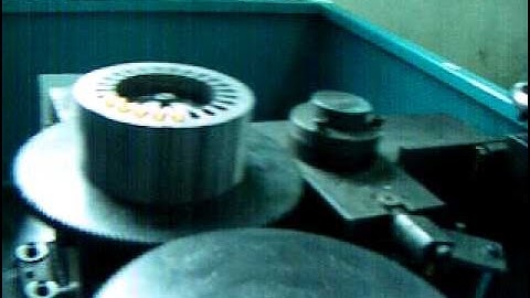 Minh Motor Hai Phong - www.minhmotor.com - Luồn giấy cách điện tự động.AVI