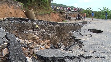 Lai Châu: Sạt lở nghiêm trọng trên tỉnh lộ 132