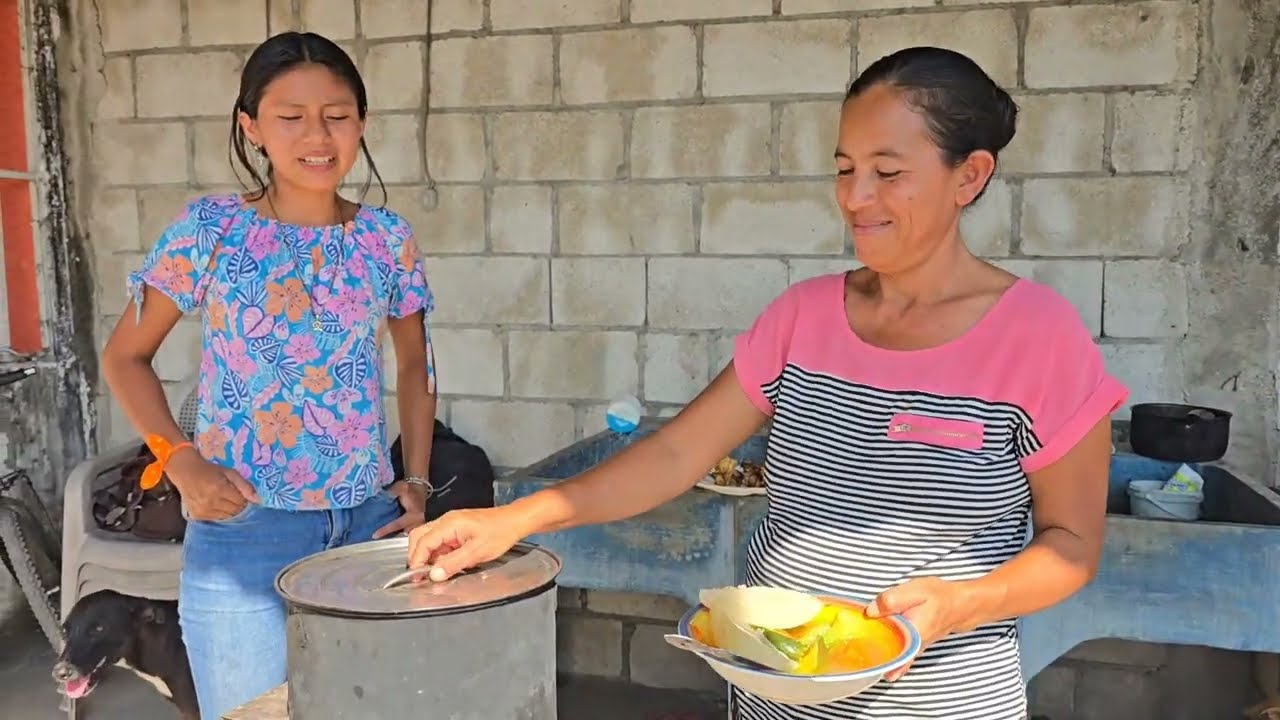 Caldo de Gallina 100% Chapín, Receta Fácil y Rápida 