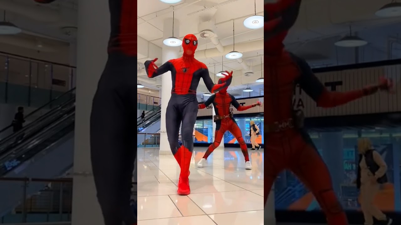 Spiderman is Deadpool dance battle🤠 