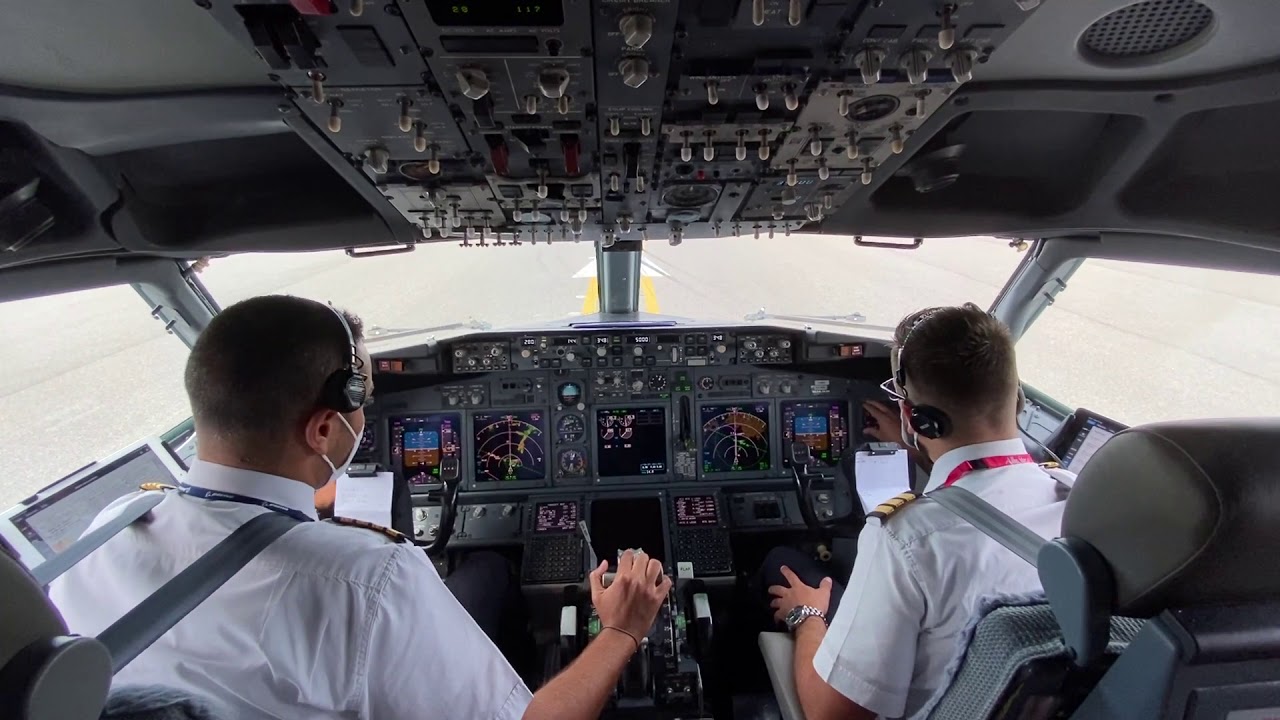 Boing 737 - Decollo da Milano Malpensa